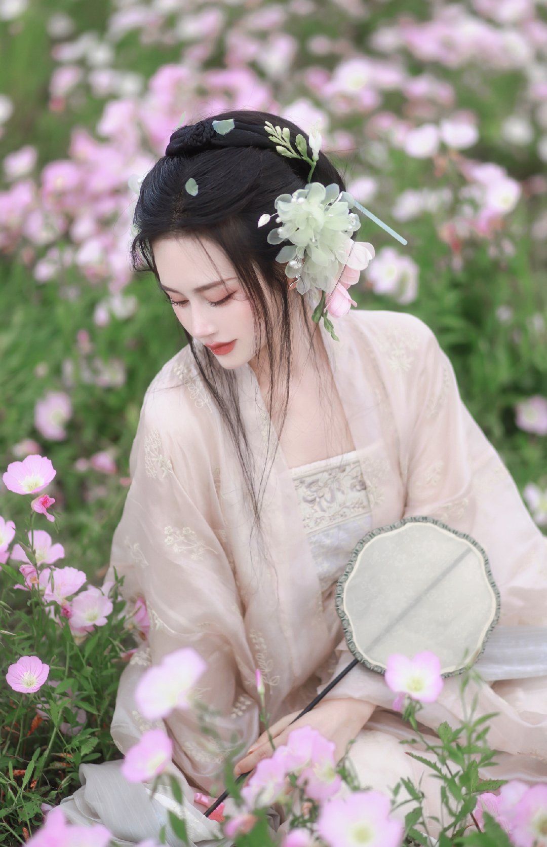 The Splendor of Cheongsam Dance:Embracing the Traditional Beauty of Chinese Dance The Splendor of Cheongsam Dance:Embracing the Traditional Beauty of Chinese Dance