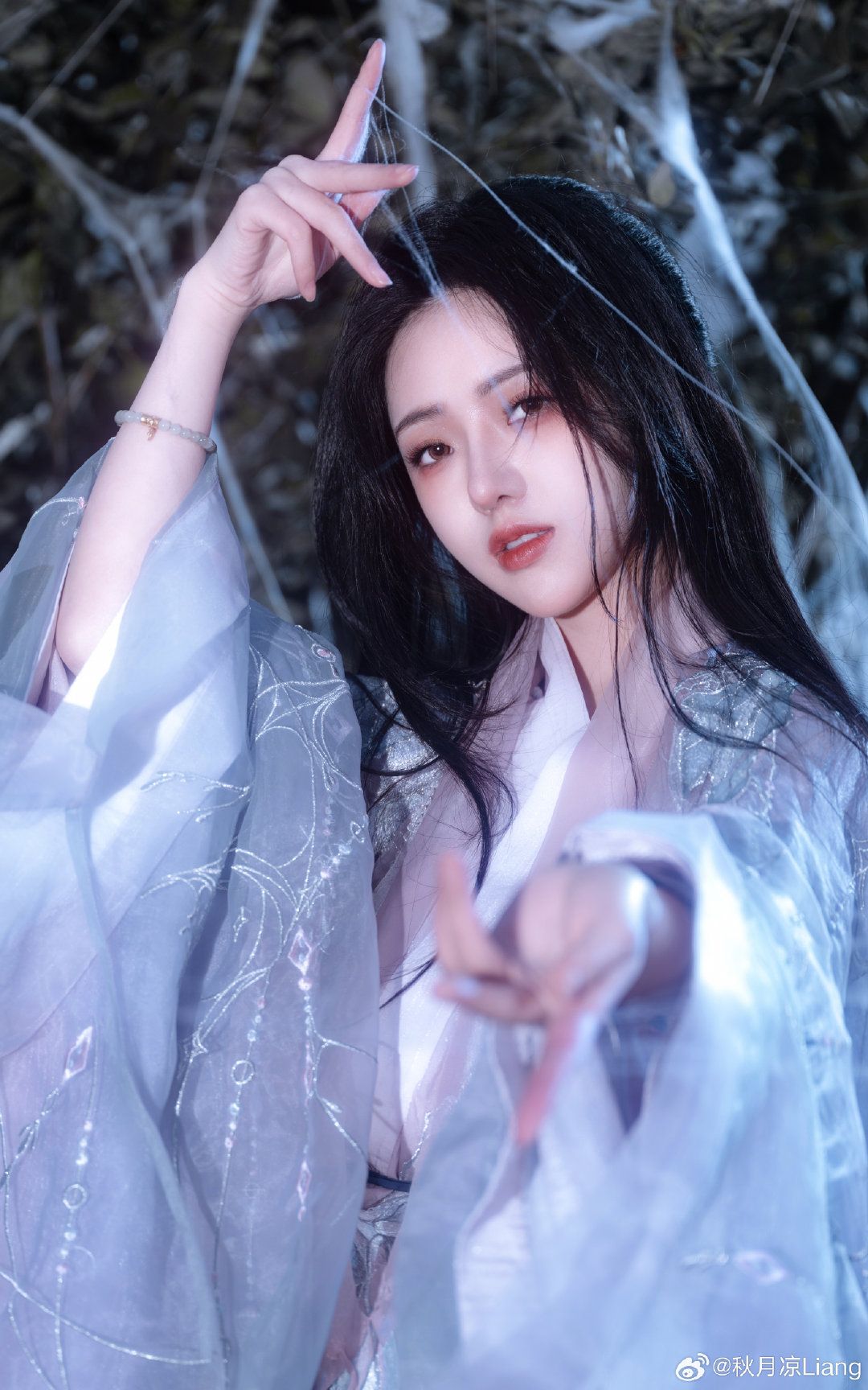 The Rise of Hanfu Hair Accessories:The Allure of Hairpins and Tassel-Adorned Headwear The Rise of Hanfu Hair Accessories:The Allure of Hairpins and Tassel-Adorned Headwear
