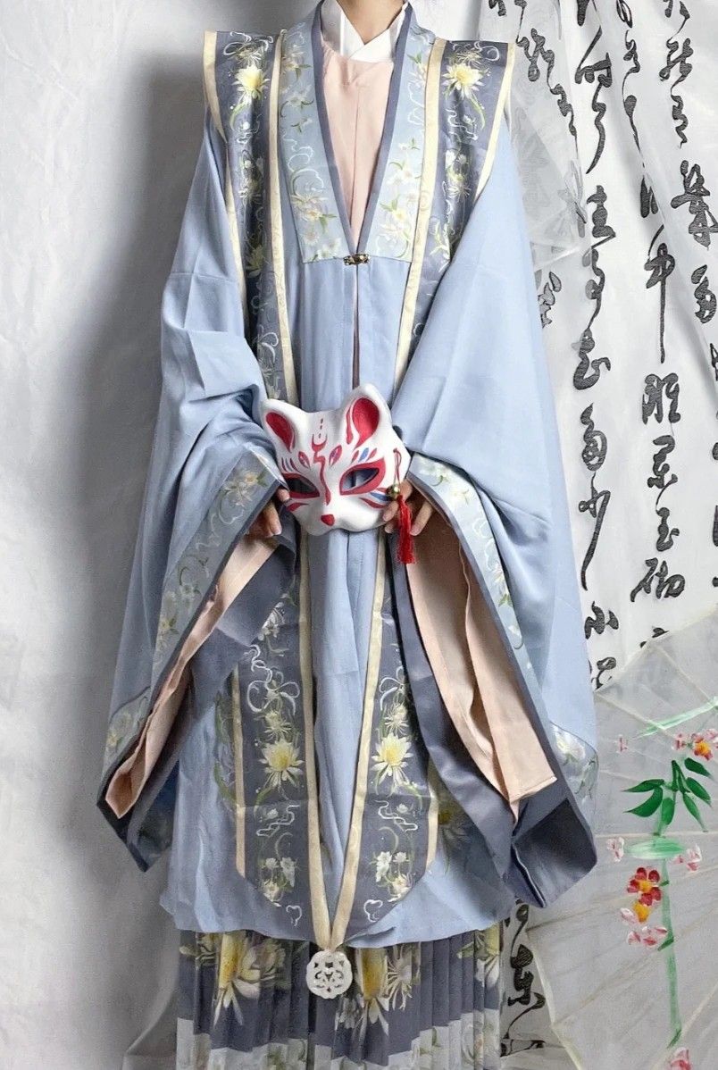 The Rise of Flat Ancient Costume Shoes:A Closer Look into Their Design and Popularity The Rise of Flat Ancient Costume Shoes:A Closer Look into Their Design and Popularity