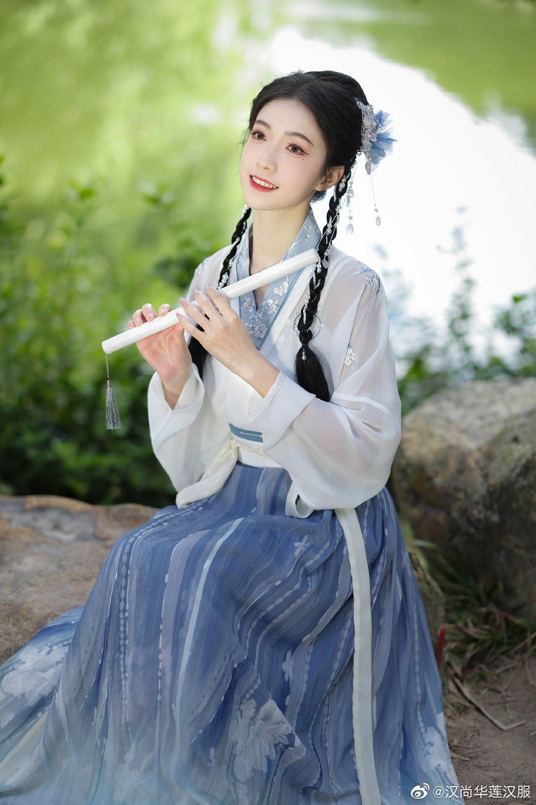 The Cultural Journey of a Baby Girls First Birthday in Traditional Hanfu Clothing The Cultural Journey of a Baby Girls First Birthday in Traditional Hanfu Clothing