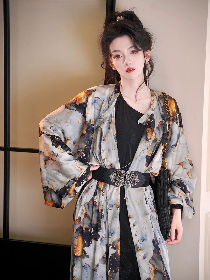 Elegant Extended-Length Tall-Fit Cheongsam with Sleeveless Design Elegant Extended-Length Tall-Fit Cheongsam with Sleeveless Design