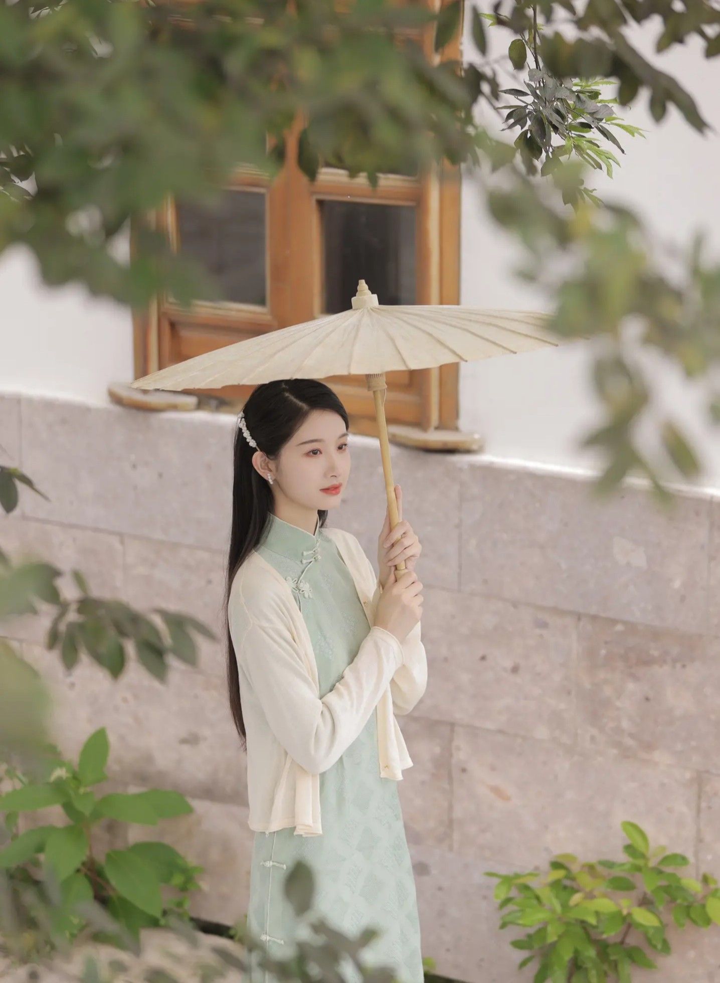 Girls Cheongsam and Shoe Combinations:A Guide to Traditional Elegance Girls Cheongsam and Shoe Combinations:A Guide to Traditional Elegance