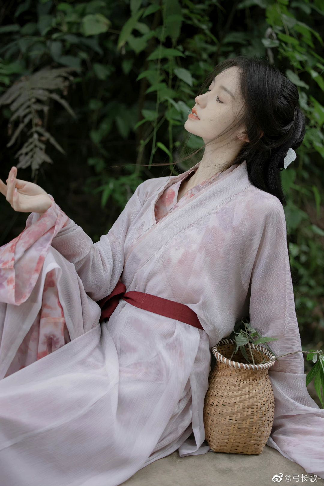 The Charm of Short Cheongsam Blouses:A Fashionable Journey The Charm of Short Cheongsam Blouses:A Fashionable Journey