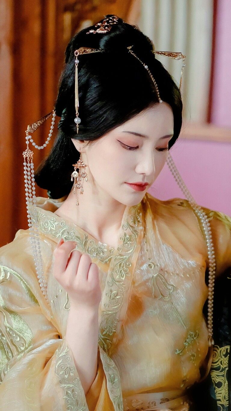 The Splendor of Traditional Chinese Wedding:The Magnificent Ceremony of the Hanfu Marriage The Splendor of Traditional Chinese Wedding:The Magnificent Ceremony of the Hanfu Marriage