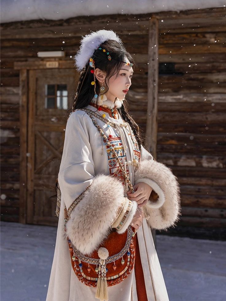 Winter New Years Celebration in Hanfu Fashion for Petite Figures Winter New Years Celebration in Hanfu Fashion for Petite Figures