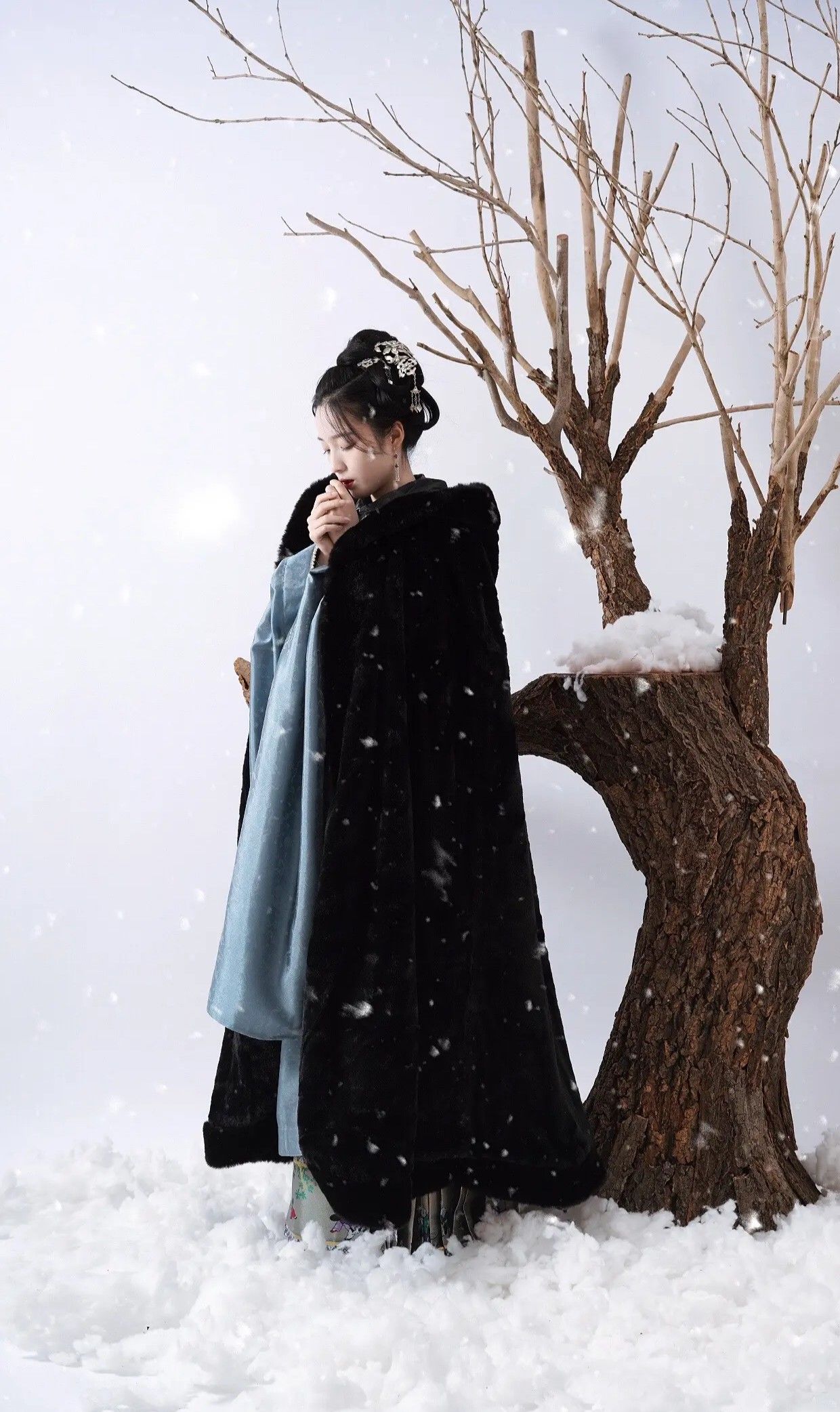 White Deer Style Hanfu Fashion:Embracing the Traditional with Modern Charm White Deer Style Hanfu Fashion:Embracing the Traditional with Modern Charm