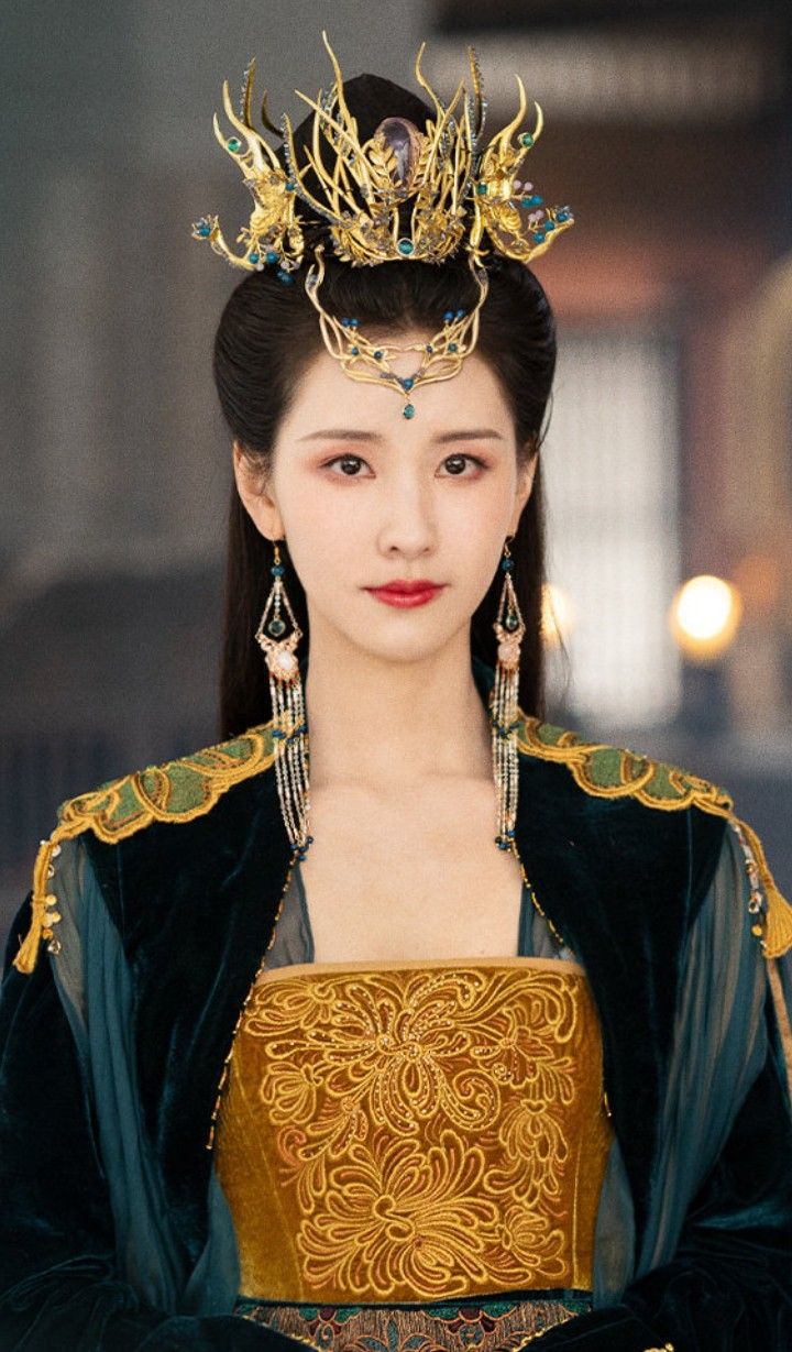 Elegance in Traditional Chinese Style:The Story of Yunxiuge Cheongsam Elegance in Traditional Chinese Style:The Story of Yunxiuge Cheongsam