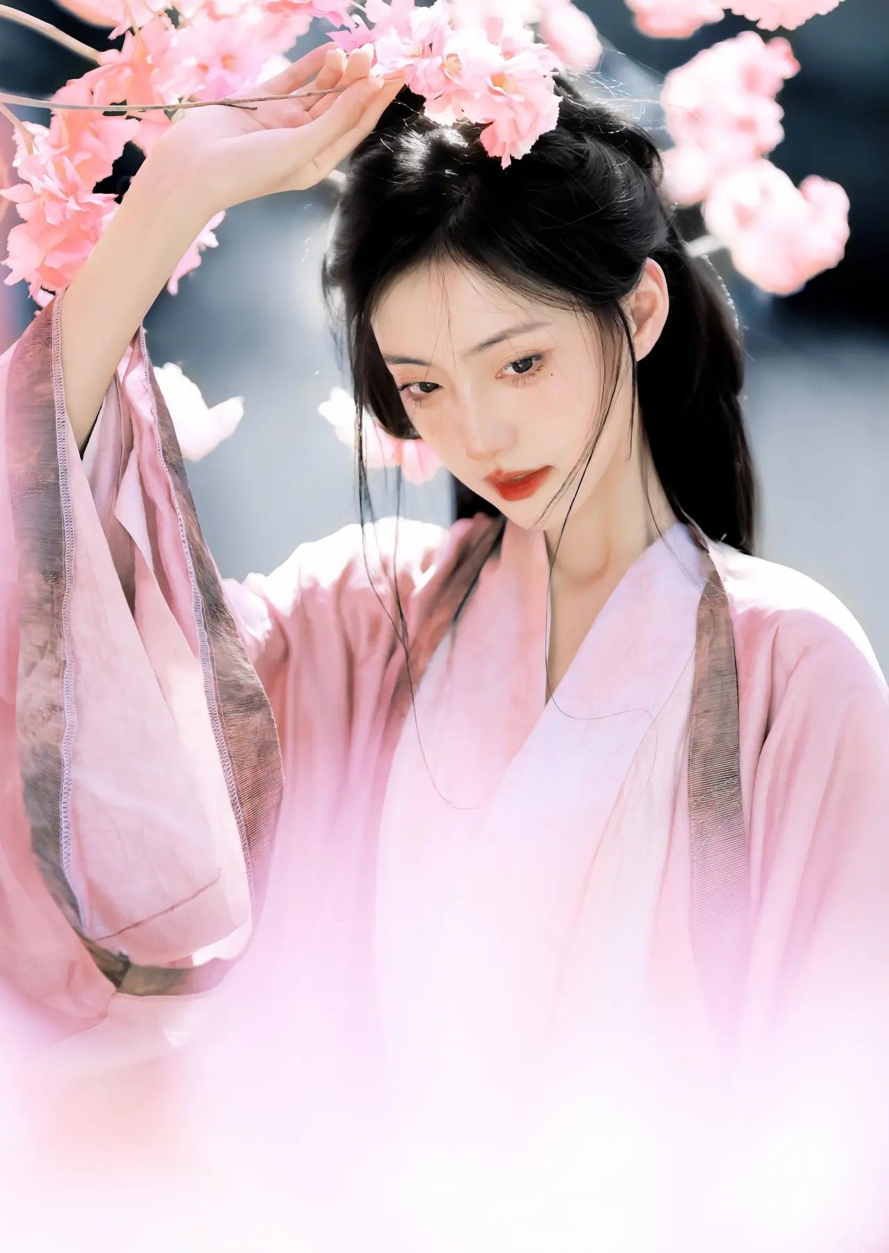 Reimagining the Cheongsam:A Modern Twist on Traditional Chinese Fashion for Young Girls Reimagining the Cheongsam:A Modern Twist on Traditional Chinese Fashion for Young Girls