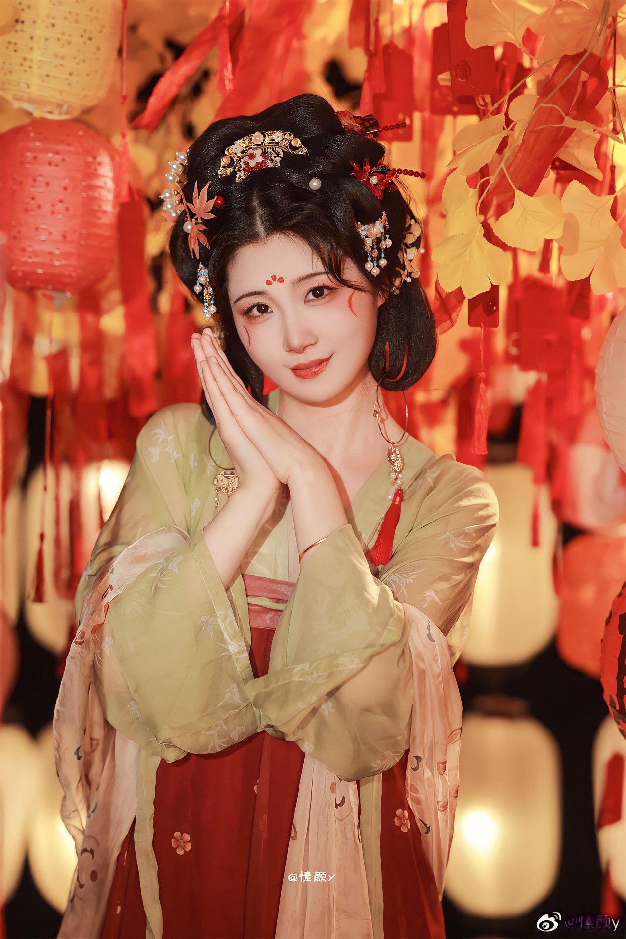 Little Girls in Traditional Charm:New Chinese Summer Cheongsam Fashion Little Girls in Traditional Charm:New Chinese Summer Cheongsam Fashion