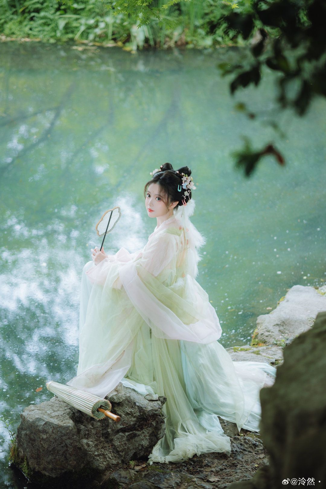 Summer Childrens Tang Suit for Girls:Fashion and Cultural Significance Summer Childrens Tang Suit for Girls:Fashion and Cultural Significance
