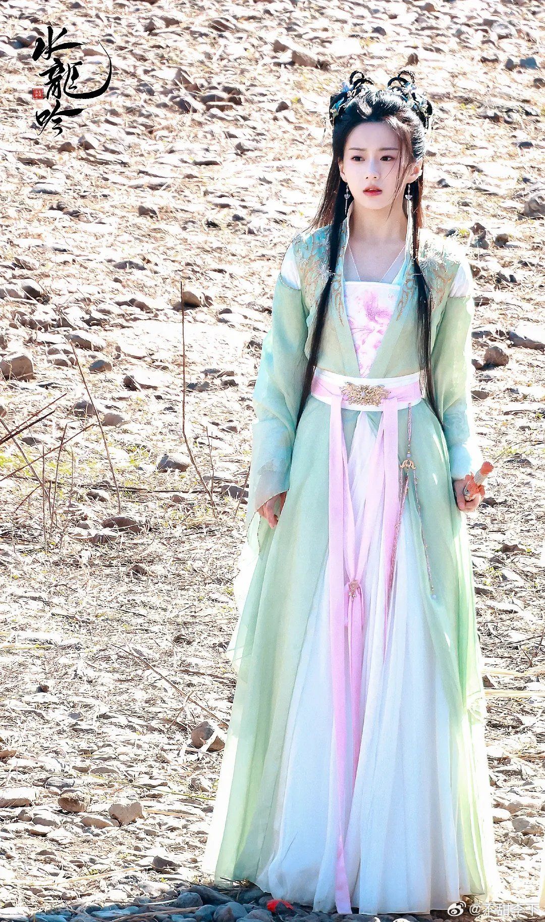 Customizing the Mamen Dress:The Art of the Horseface Skirt Customizing the Mamen Dress:The Art of the Horseface Skirt