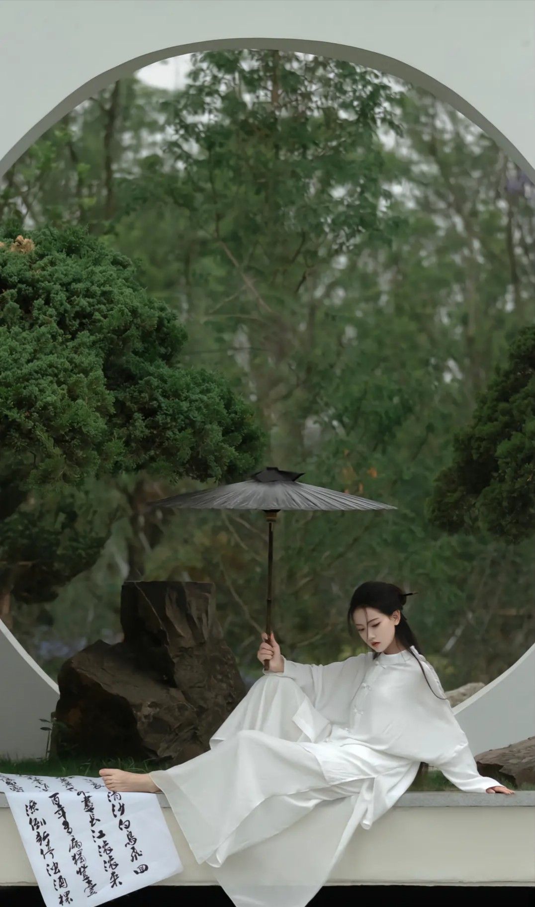 The Cloud-Brocaded Hanfu:A Students Journey into Traditional Chinese Clothing The Cloud-Brocaded Hanfu:A Students Journey into Traditional Chinese Clothing