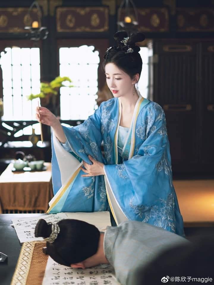 Vintage Shanghai Cheongsam:The Students Perspective Vintage Shanghai Cheongsam:The Students Perspective