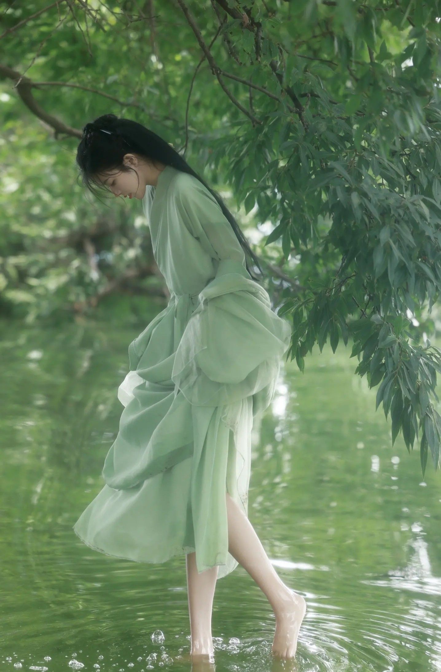 Red Cheongsam:A Summer Style for Young Women Red Cheongsam:A Summer Style for Young Women