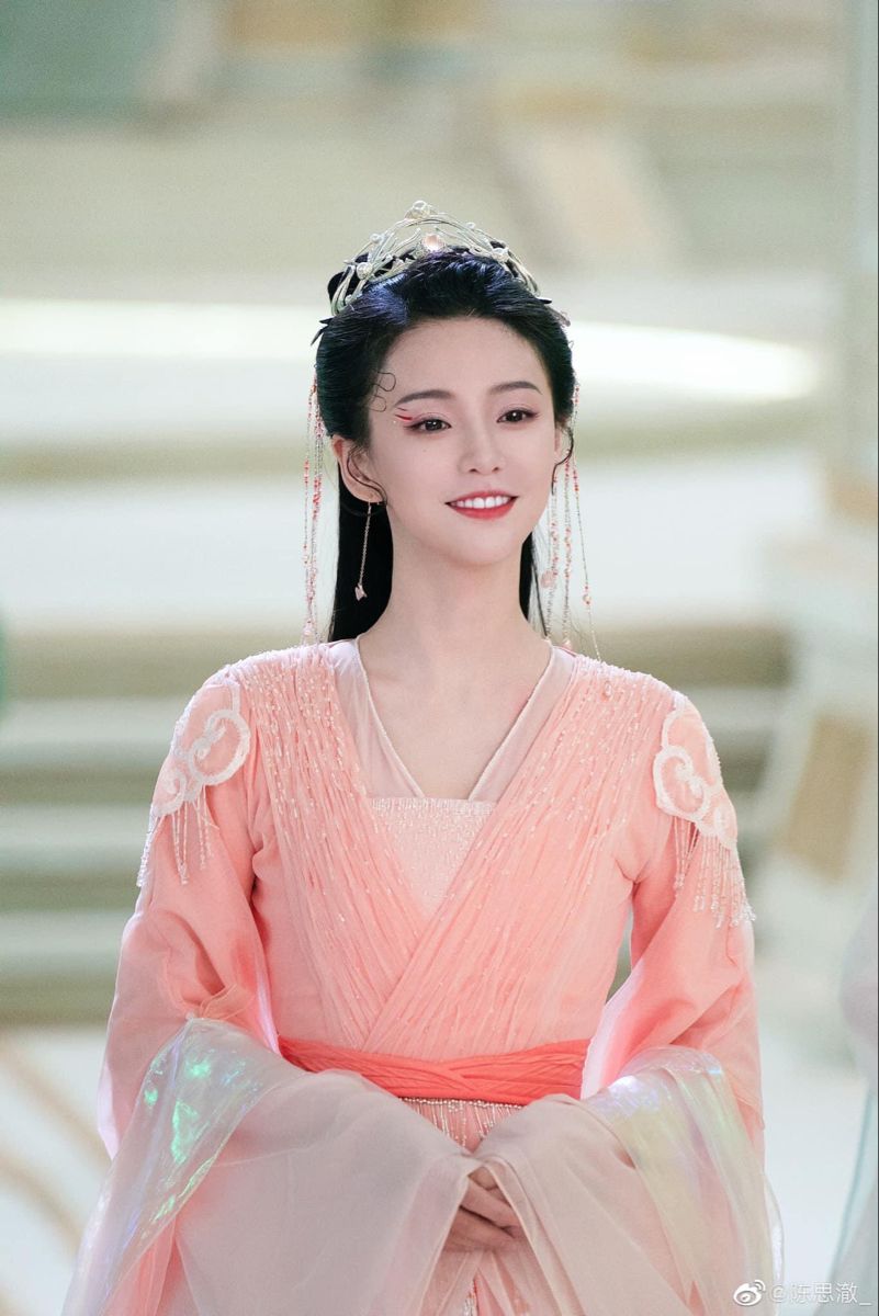 The Splendor of Girls Hanfu Da Xiushan:A Journey into Traditional Chinese Elegance The Splendor of Girls Hanfu Da Xiushan:A Journey into Traditional Chinese Elegance