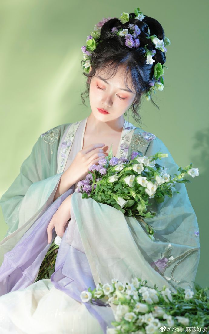 Simple and Elegant Summer Hanfu for Women Simple and Elegant Summer Hanfu for Women