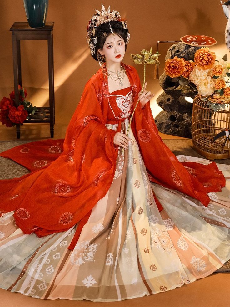 White Elegance:Exploring the Ancient Beauty of the Bai Qian Cosplay Costume White Elegance:Exploring the Ancient Beauty of the Bai Qian Cosplay Costume
