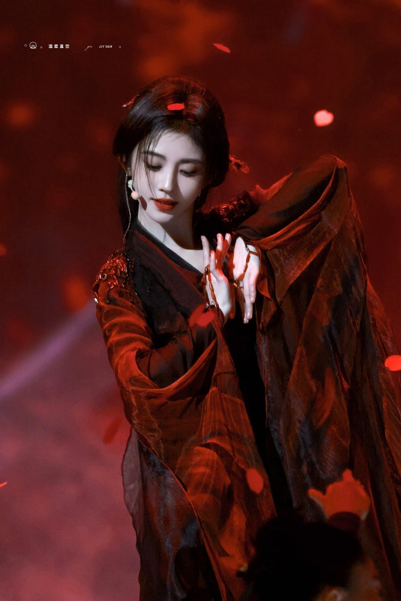Hanfu Blind Box for Women:The Allure of Baicai Prices Hanfu Blind Box for Women:The Allure of Baicai Prices