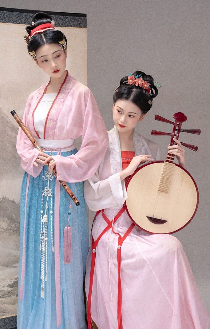 The Rise of Canglang Hanfu:Exploring the Revival of Traditional Chinese Clothing The Rise of Canglang Hanfu:Exploring the Revival of Traditional Chinese Clothing