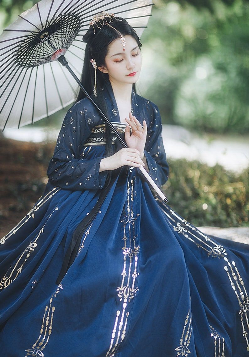 Childrens Hanfu Costumes for the Chinese New Year:A Traditional and Modern Blend Childrens Hanfu Costumes for the Chinese New Year:A Traditional and Modern Blend