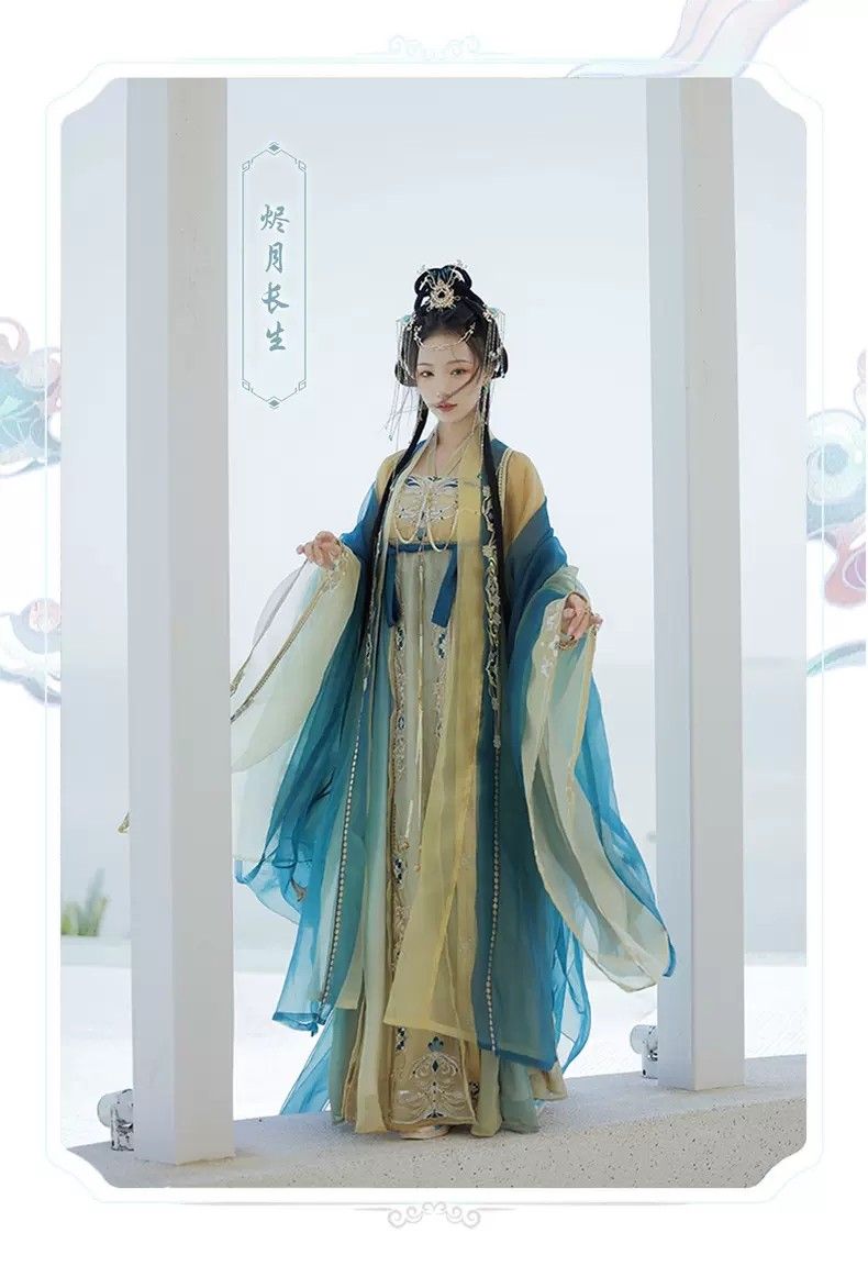 The Revival of Southern Orange-Styled Hanfu:A Journey into Traditional Chinese Elegance The Revival of Southern Orange-Styled Hanfu:A Journey into Traditional Chinese Elegance