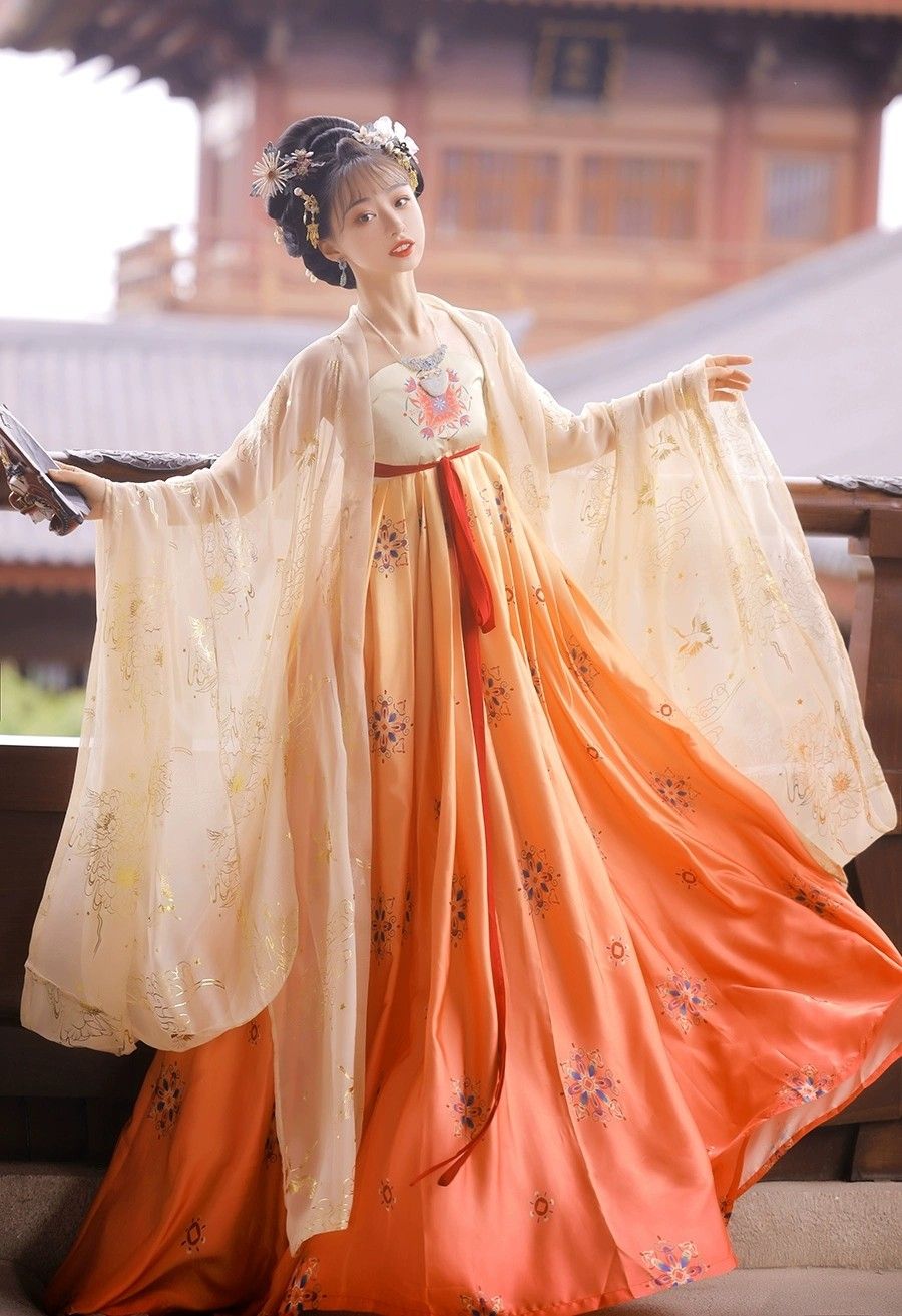 Traditional Chinese Style Ma-Face Half-Skirt:A Blend of Ancient Elegance and Modern Charm Traditional Chinese Style Ma-Face Half-Skirt:A Blend of Ancient Elegance and Modern Charm