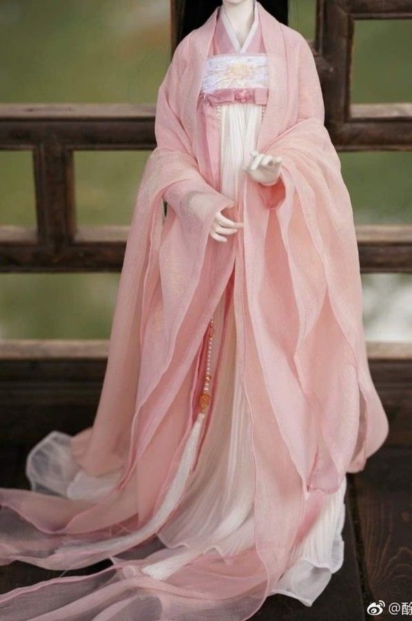 Traditional Chinese Cheongsam for Little Girls:The Long Version Traditional Chinese Cheongsam for Little Girls:The Long Version