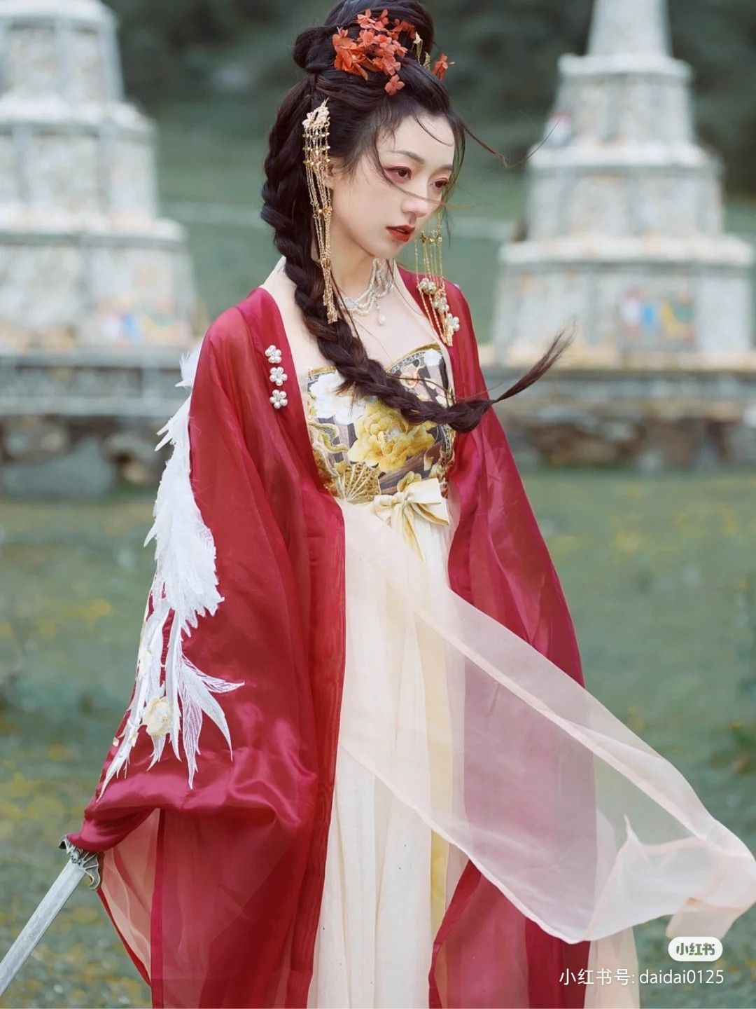 Dominating Hanfu Fashion:The Allure of Cold,Elegant,and Good-looking Style Dominating Hanfu Fashion:The Allure of Cold,Elegant,and Good-looking Style