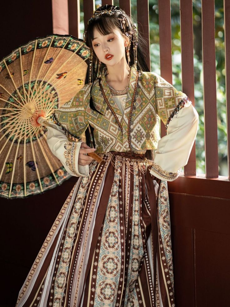 Ethereal Elegance:The Long Cheongsam and Its Graceful Charm Ethereal Elegance:The Long Cheongsam and Its Graceful Charm