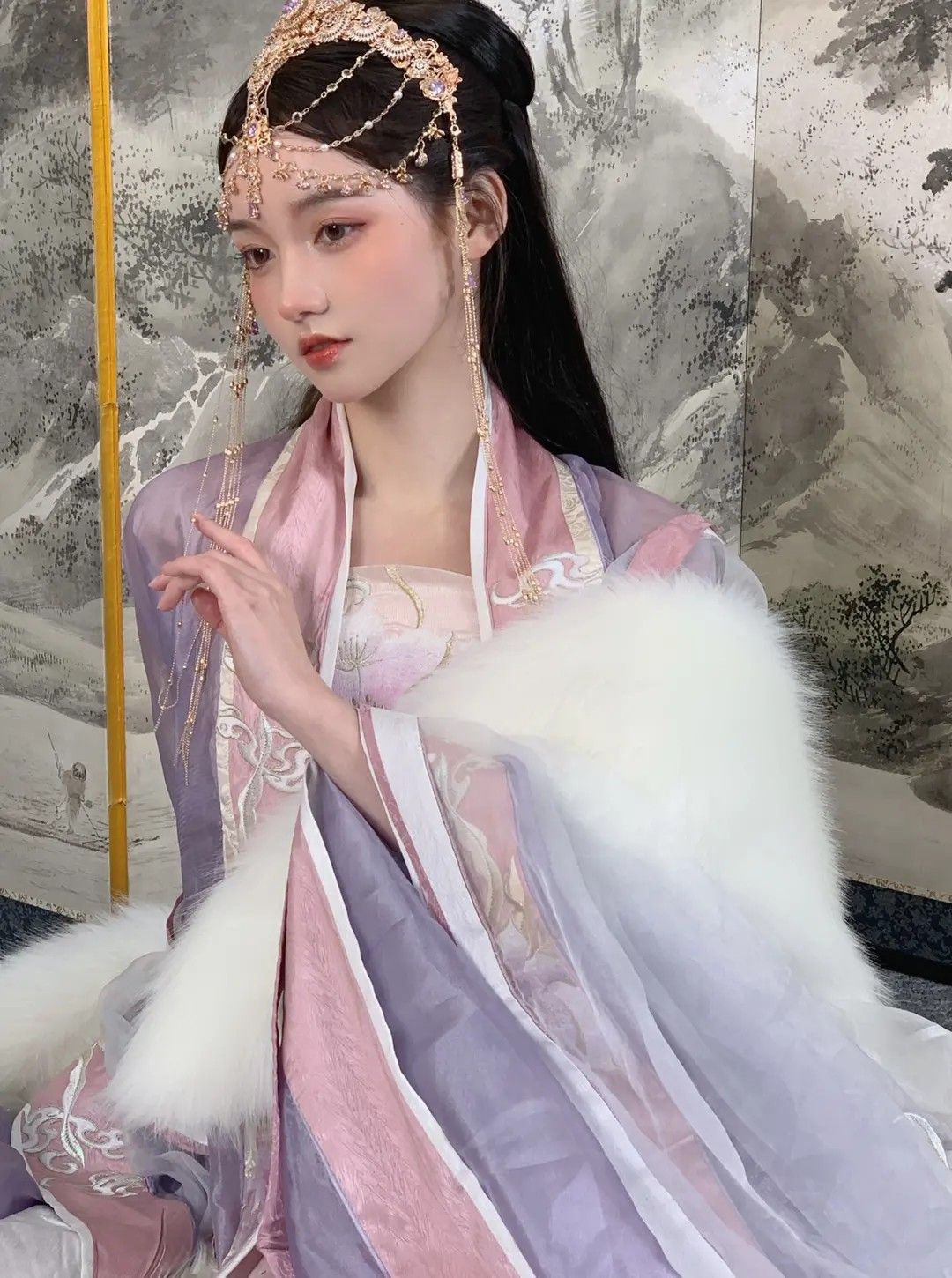 The Exploration of Hanfu Fashion:A 15-Year-Old Perspective The Exploration of Hanfu Fashion:A 15-Year-Old Perspective