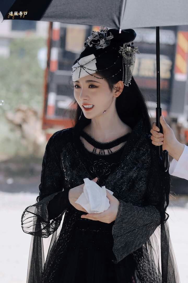The Elegance of Wei Wuxians Hanfu and Qingxin Bell:A Cultural Journey
