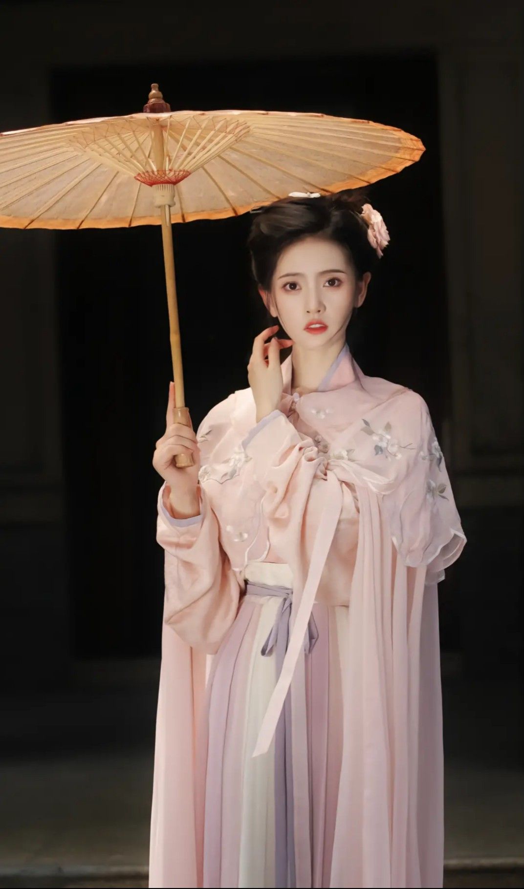 Ancient-Style Skirts for Girls:Fashion Trends in Autumn Winter Ancient-Style Skirts for Girls:Fashion Trends in Autumn Winter