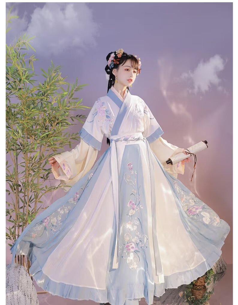 Elegant Girl in a Traditional Hanfu Jacket:Embracing the Beauty of Chinese Heritage Elegant Girl in a Traditional Hanfu Jacket:Embracing the Beauty of Chinese Heritage