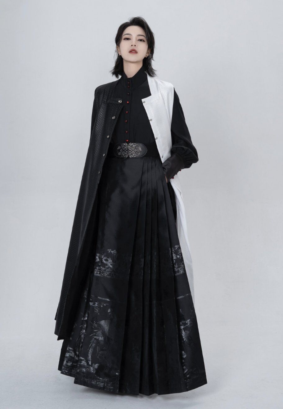 Li Lotuss Hanfu Fashion:Exploring the Allure of Traditional Chinese Attire Li Lotuss Hanfu Fashion:Exploring the Allure of Traditional Chinese Attire