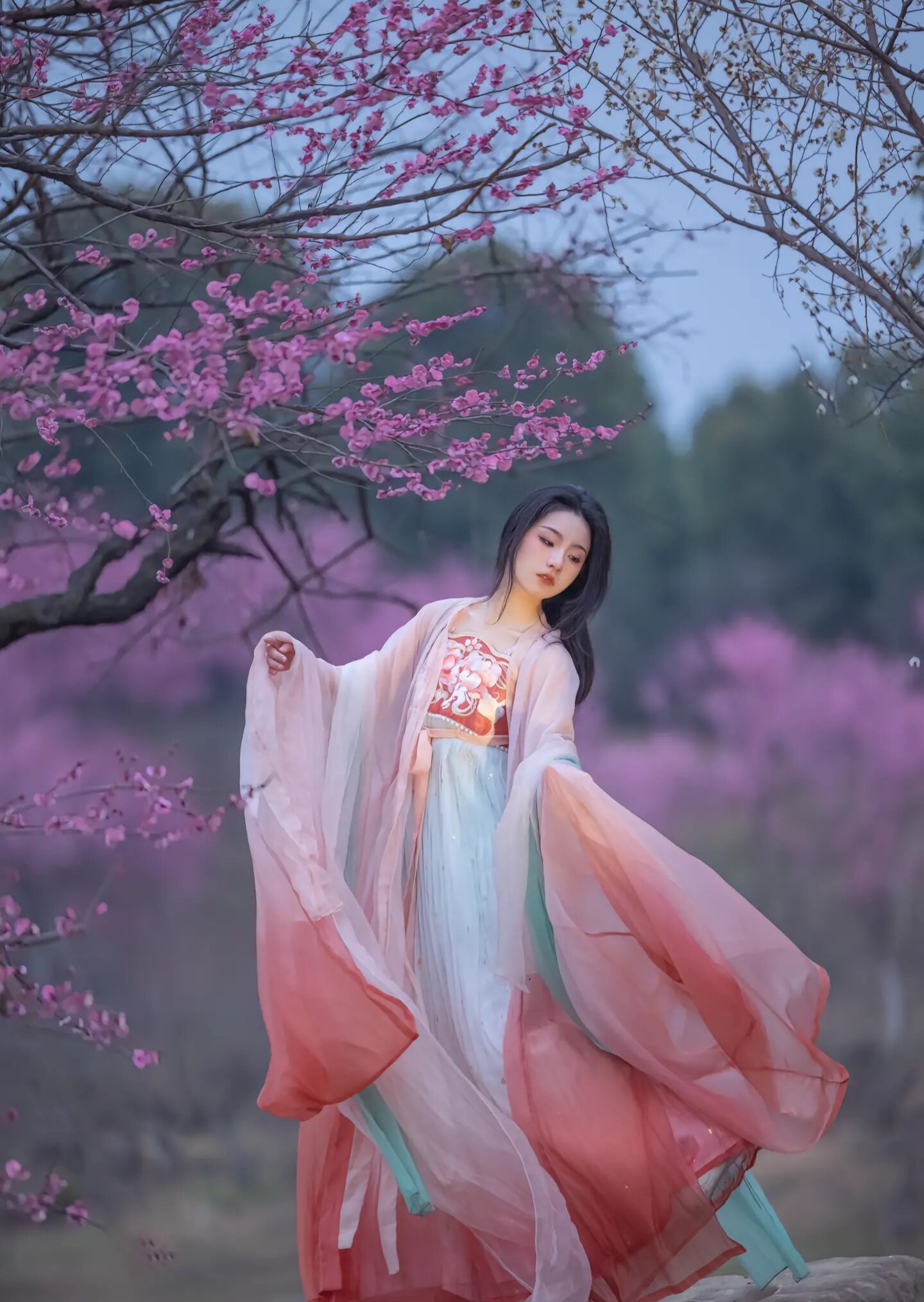 Maternal-Child Fashion Trends in 2025:The New Wave of Mother-Daughter Cheongsam Qipao Maternal-Child Fashion Trends in 2025:The New Wave of Mother-Daughter Cheongsam Qipao