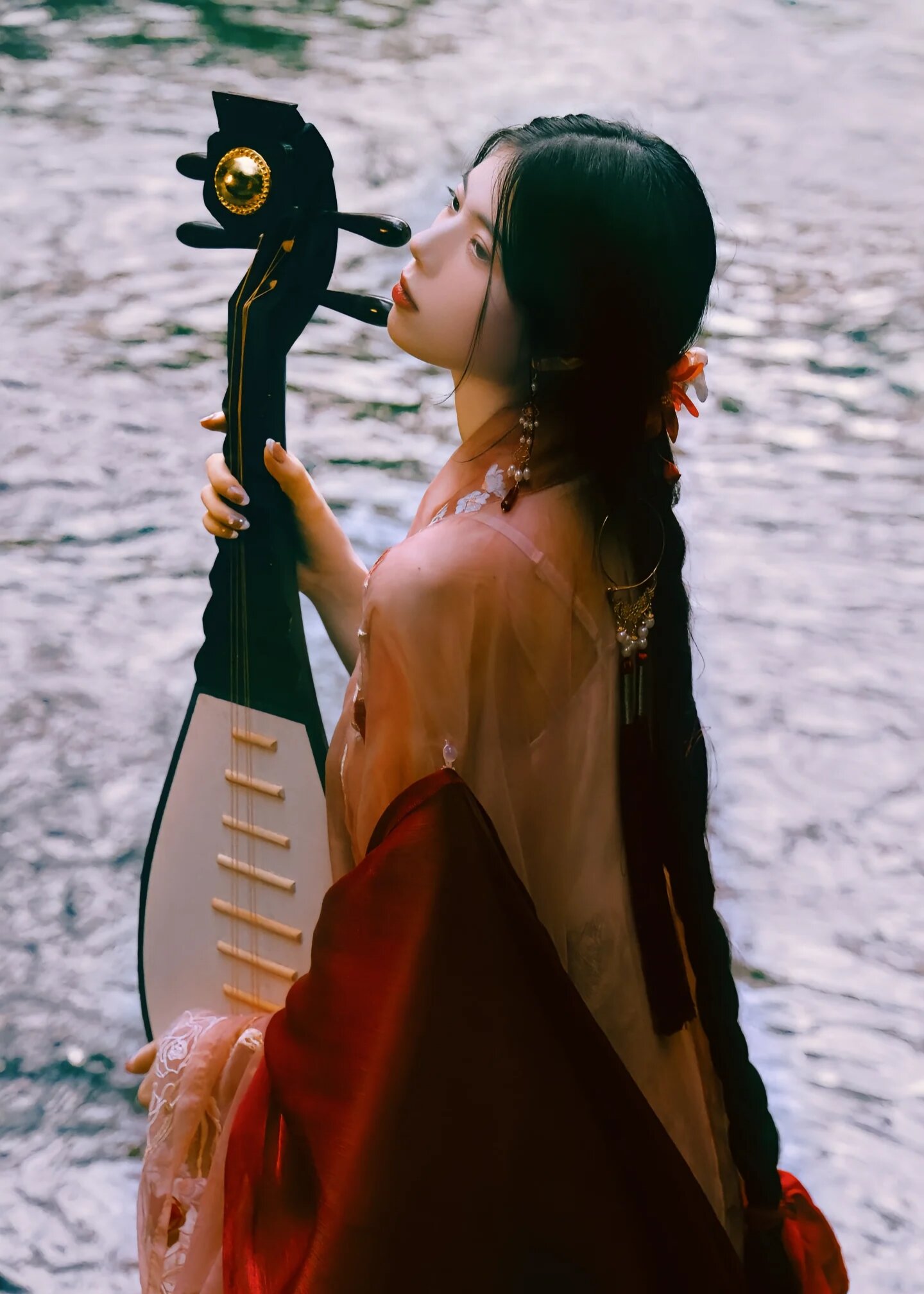 Childrens Traditional Chinese Clothing:The Splendor of Flower-Decorated Hanfu Childrens Traditional Chinese Clothing:The Splendor of Flower-Decorated Hanfu