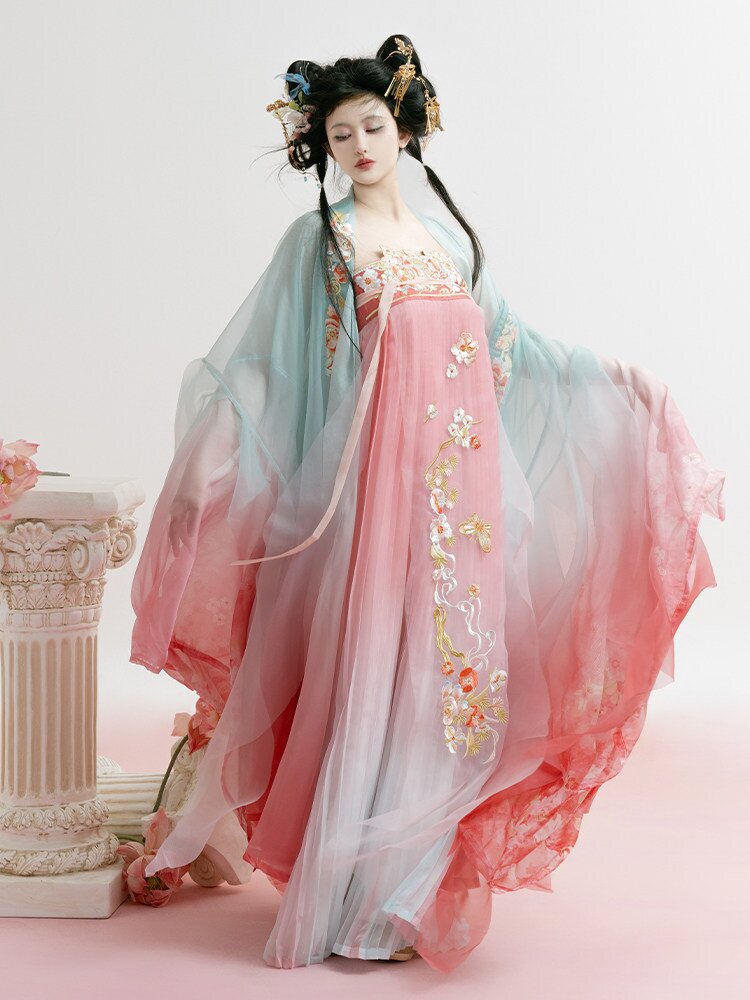 Chinese-Style Childrens Tang Suit and Hanfu for Girls Chinese-Style Childrens Tang Suit and Hanfu for Girls