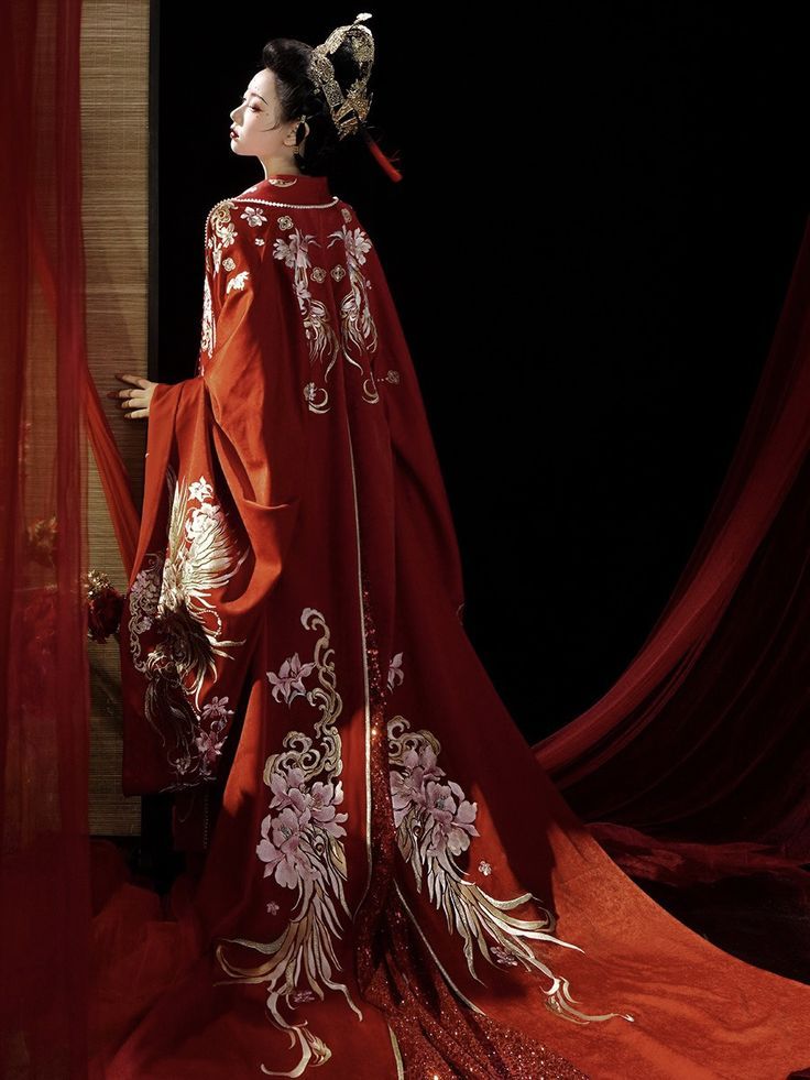 The Allure of the Cool and Dominant Hanfu-Clad Woman The Allure of the Cool and Dominant Hanfu-Clad Woman