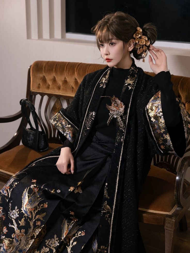 Embracing the Bold:A Plus-Size Cheongsam Journey for a 200-Pound Individual Embracing the Bold:A Plus-Size Cheongsam Journey for a 200-Pound Individual