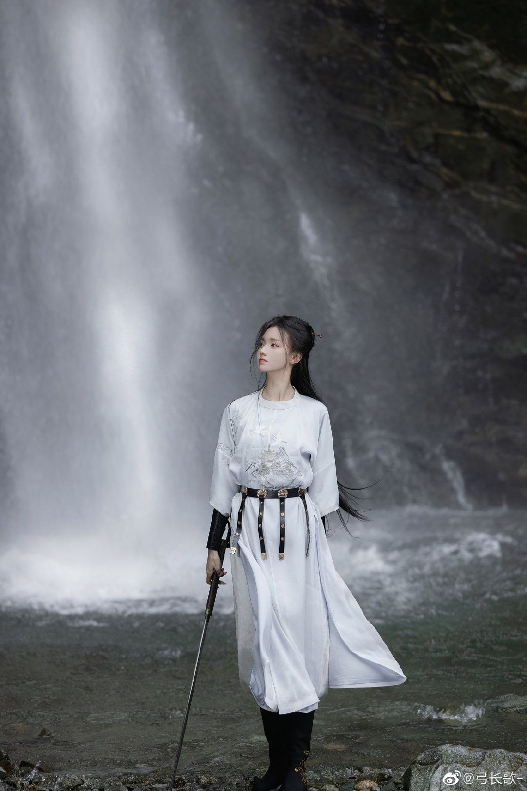 Embracing the Green:The Eco-Friendly Cheongsam Dress with a Qipao Allure Embracing the Green:The Eco-Friendly Cheongsam Dress with a Qipao Allure