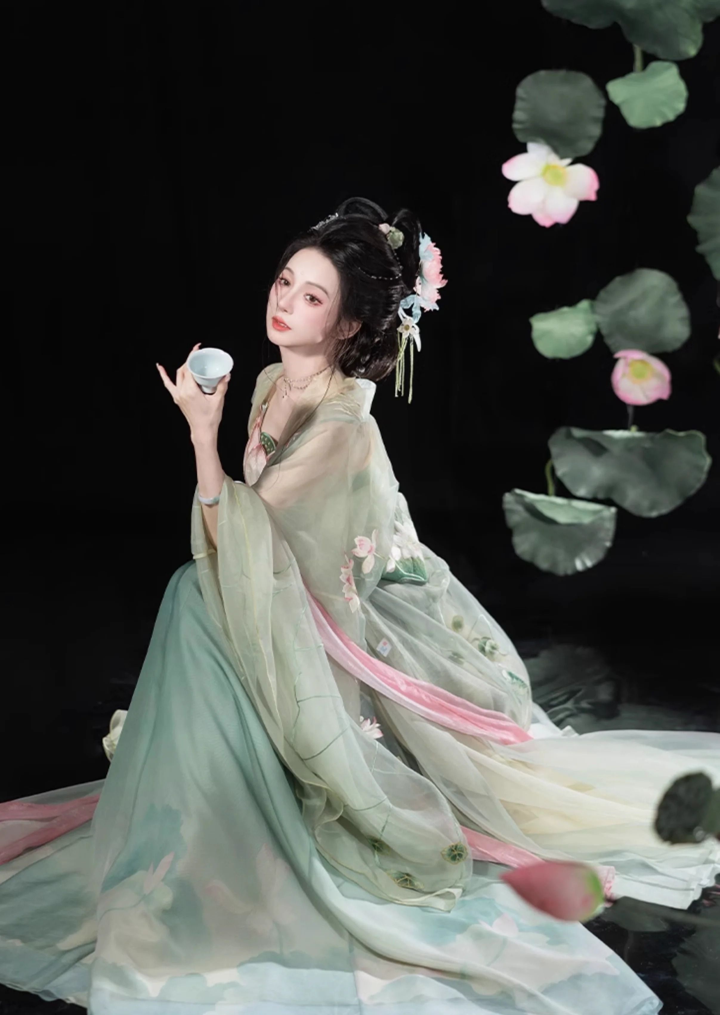 Authentic Original Hanfu Qixiong Style:A Blend of Immortality and Elegance