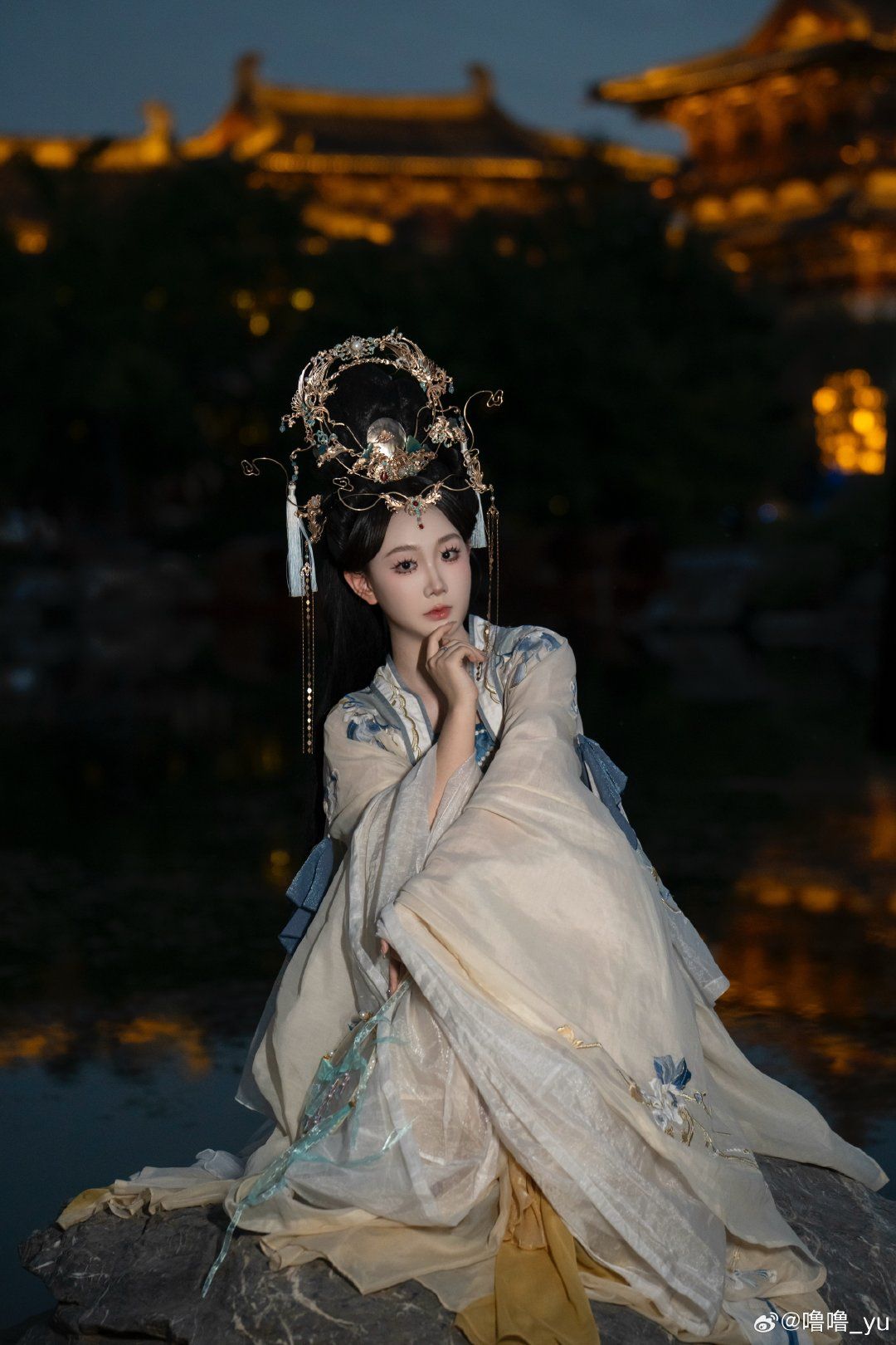 The Charm of Waist-Length Hanfu for Little Girls The Charm of Waist-Length Hanfu for Little Girls