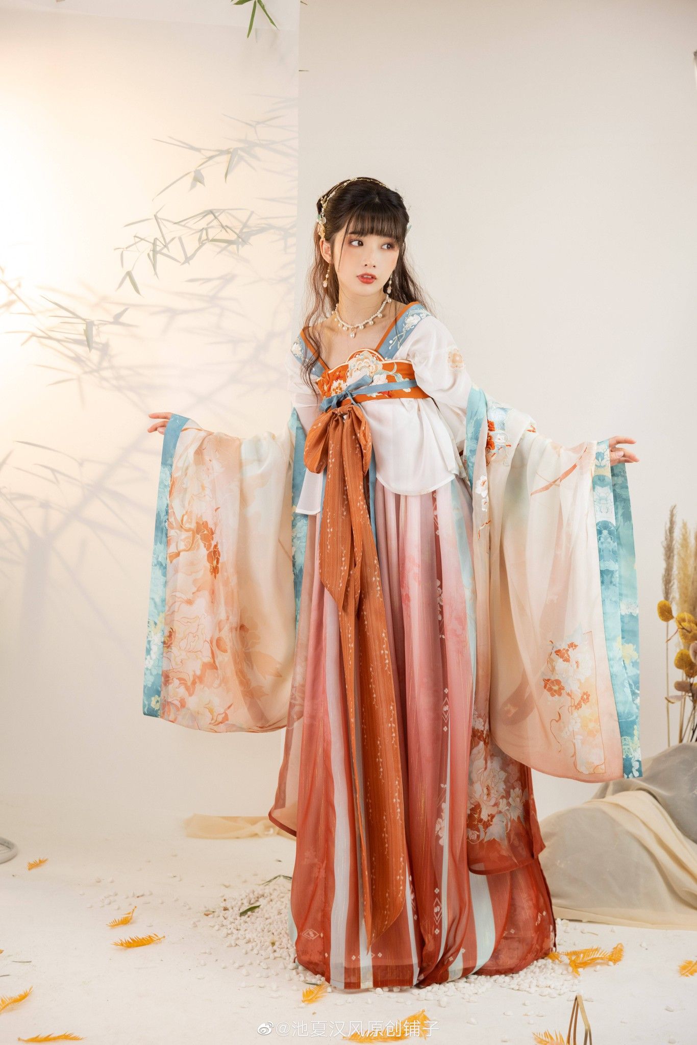Petite Winter Fashion:Chinese-Style Tang Costumes for Women Petite Winter Fashion:Chinese-Style Tang Costumes for Women