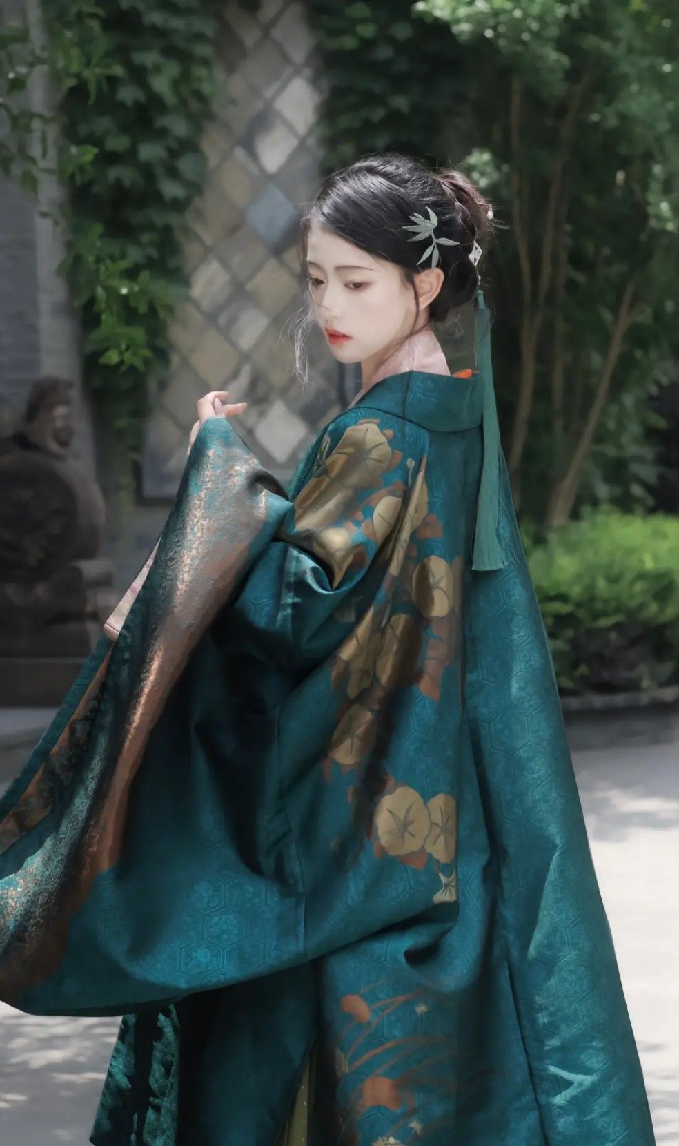 Qipao:Chinese-Style Girls Fashion Qipao:Chinese-Style Girls Fashion