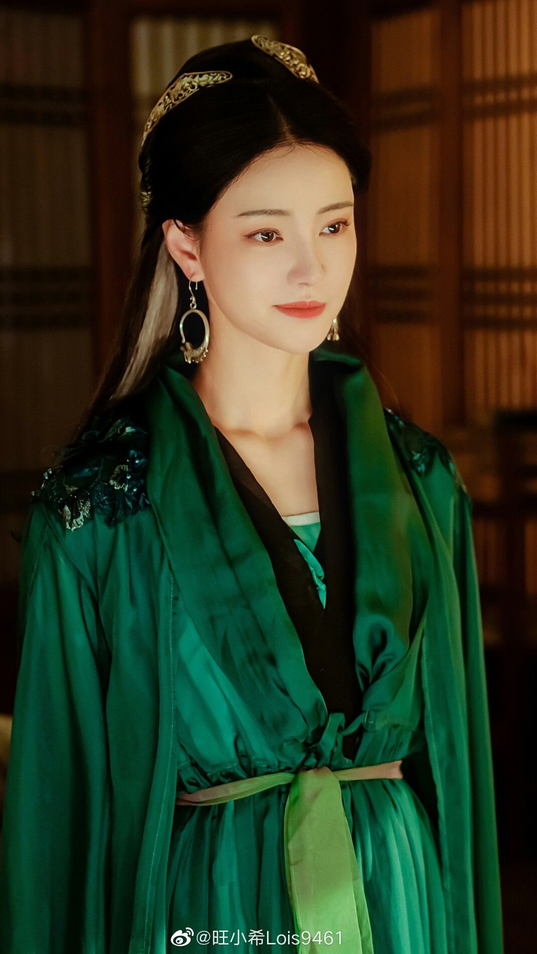 The Vibrant Charm of Childrens Red Cheongsam:A Cultural Icon of Chinese Tradition The Vibrant Charm of Childrens Red Cheongsam:A Cultural Icon of Chinese Tradition