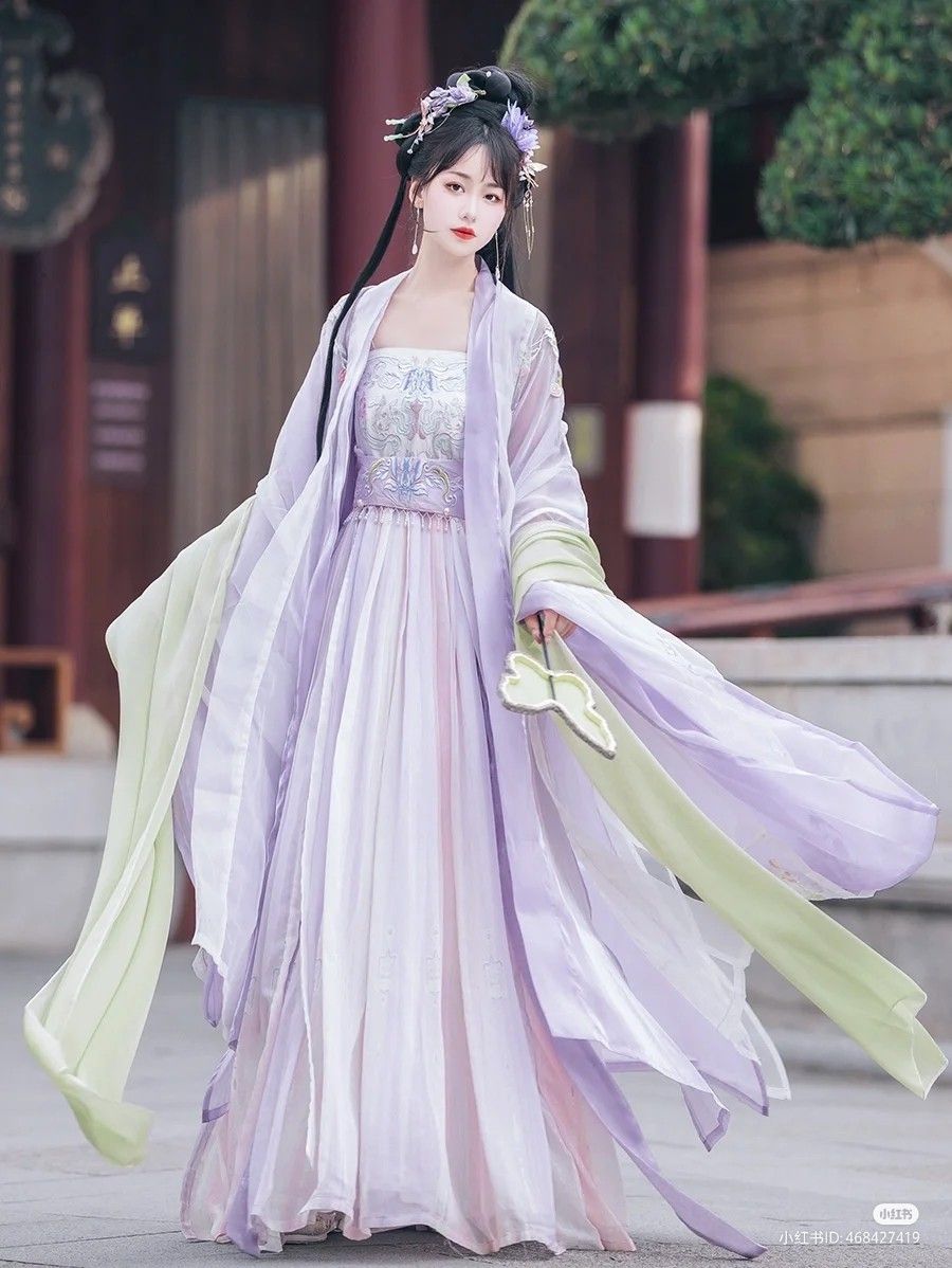 Ancient Costume Hair Accessories:The Enchantment of Flowing Hair Ribbons Ancient Costume Hair Accessories:The Enchantment of Flowing Hair Ribbons