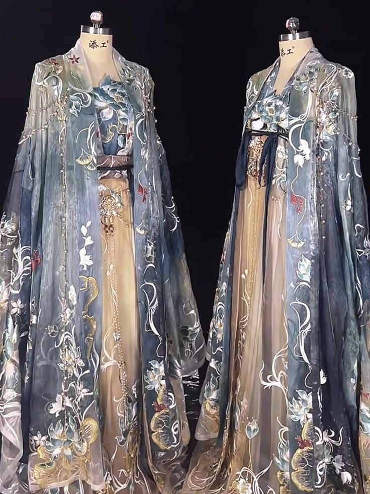 Baby Hanfu Winter-Autumn Collection:The Embracing Warmth of the Hooded斗篷