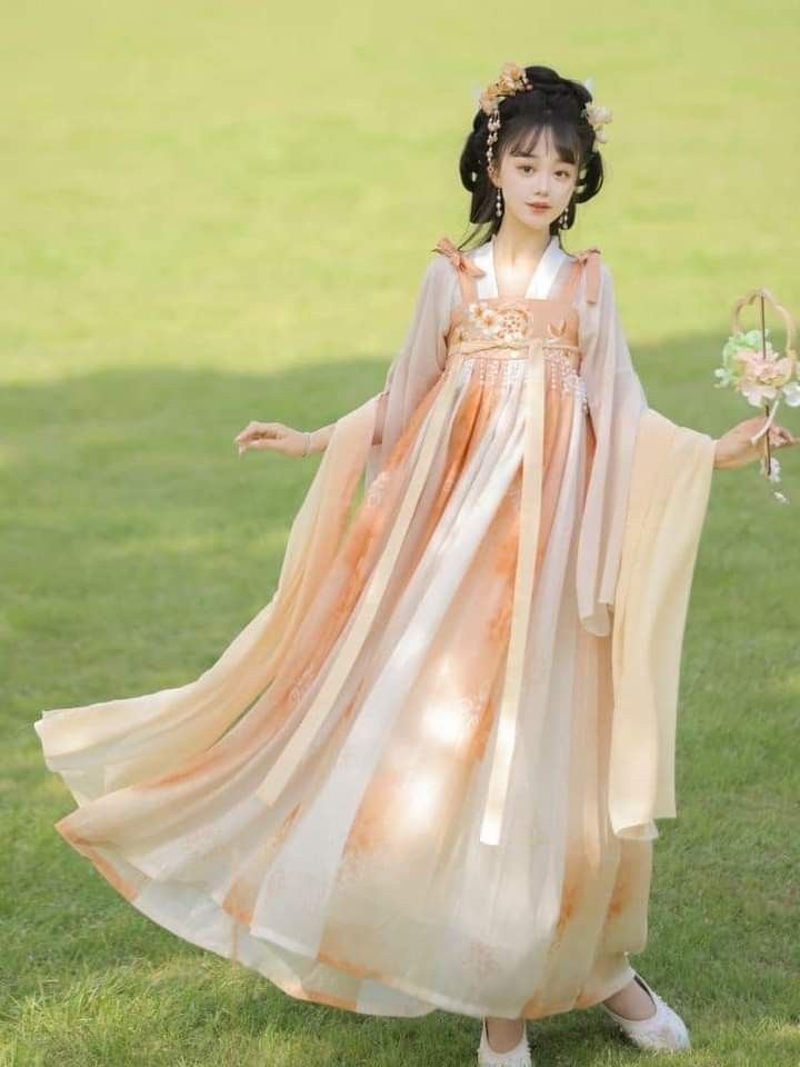 New Chinese Style:Zen-Inspired Traditional Hanfu Fashion Collection New Chinese Style:Zen-Inspired Traditional Hanfu Fashion Collection