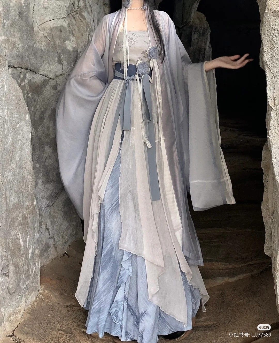 The Rise of Longkui-Inspired Hanfu Fashion The Rise of Longkui-Inspired Hanfu Fashion