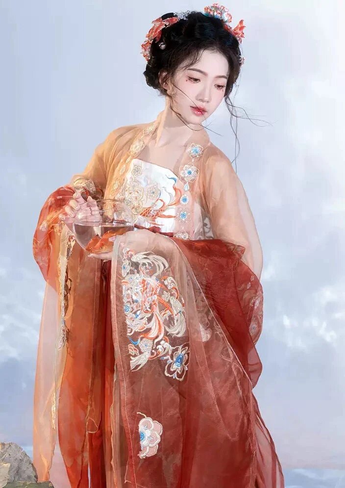 Vintage Shanghai Cheongsam:The Elegance of Long Silk Vintage Shanghai Cheongsam:The Elegance of Long Silk